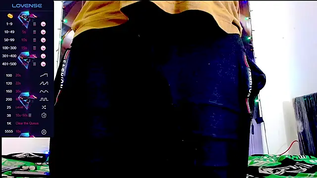 Snapshot of smith_hot29 chatting on December 2025 05:06:02 AM smith hot29 online show from December 2025 05:06:02 AM