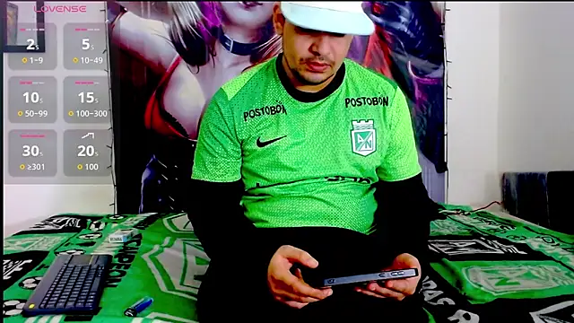 Snapshot of smith_hot29 chatting on February 2026 05:12:02 AM smith hot29 online show from February 2026 05:12:02 AM