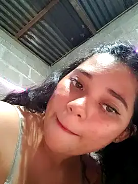 Snapshot of Violethroos chatting on December 2025 02:53:01 AM Violethroos online show from December 2025 02:53:01 AM