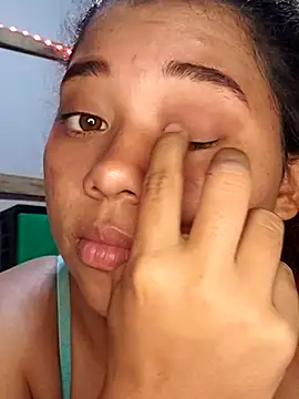 Violethroos online show from April 2026 04:04:01 AM