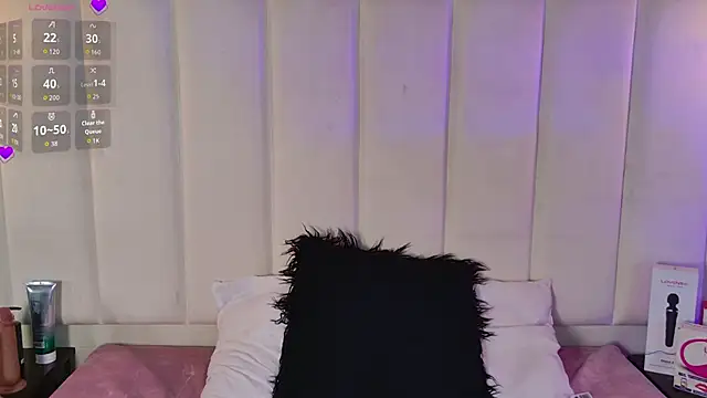 ChloeJoness  online show from December 2025 08:04:01 PM