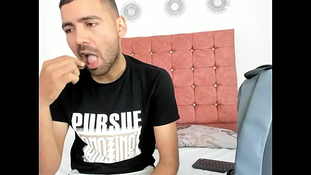 magnus serket online show from September 2025 11:32:02 AM