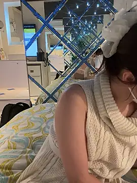 Snapshot of penpen_to_pono chatting on September 2025 05:40:01 AM penpen to pono online show from September 2025 05:40:01 AM