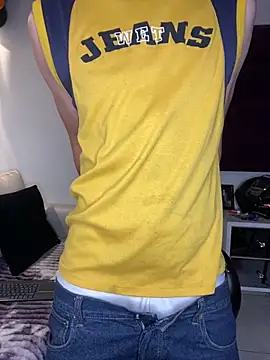 AdrianRinaldi online show from November 2025 08:30:02 PM