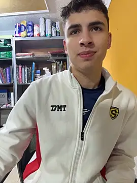 Snapshot of AdrianRinaldi chatting on May 2026 01:51:02 PM AdrianRinaldi online show from May 2026 01:51:02 PM