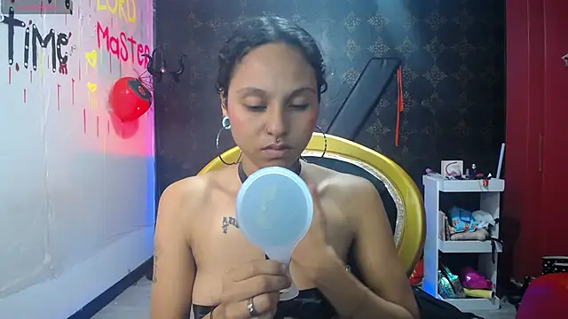 Snapshot of Sweettpleasure chatting on October 2025 02:25:02 PM Sweettpleasure online show from October 2025 02:25:02 PM
