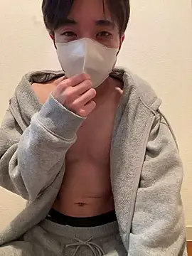 Yuma0718 online show from March 2026 11:18:01 PM