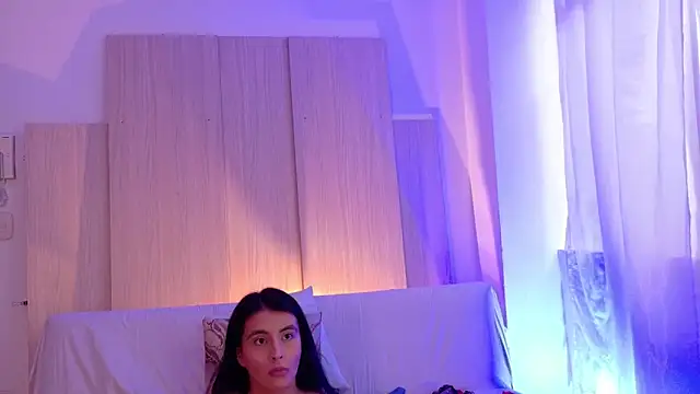 AliishaPss online show from June 2026 04:35:02 PM
