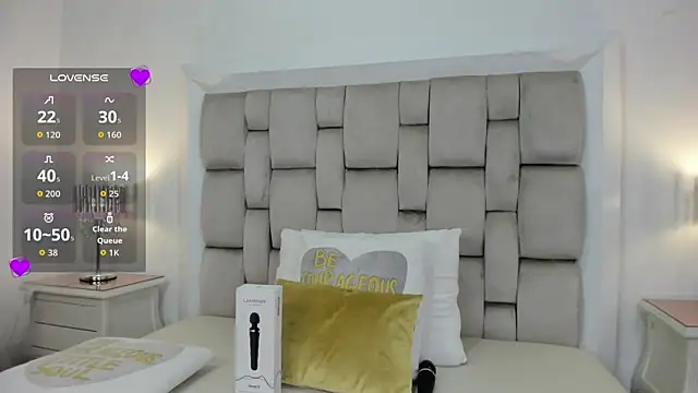 Snapshot of frehia_dimou chatting on July 2026 11:12:01 AM frehia dimou online show from July 2026 11:12:01 AM