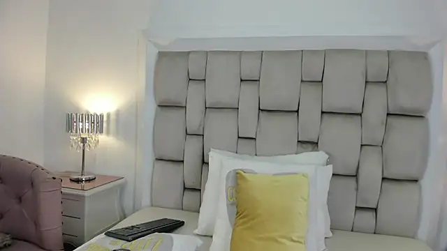 Snapshot of frehia_dimou chatting on July 2026 11:35:01 AM frehia dimou online show from July 2026 11:35:01 AM