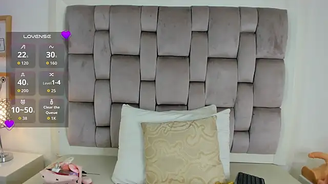 Snapshot of frehia_dimou chatting on July 2026 12:48:02 PM frehia dimou online show from July 2026 12:48:02 PM