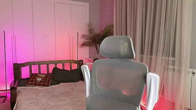 okerriella online show from November 2025 01:25:02 PM