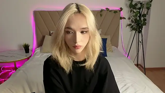 Snapshot of okerriella chatting on June 2026 02:51:01 PM okerriella online show from June 2026 02:51:01 PM