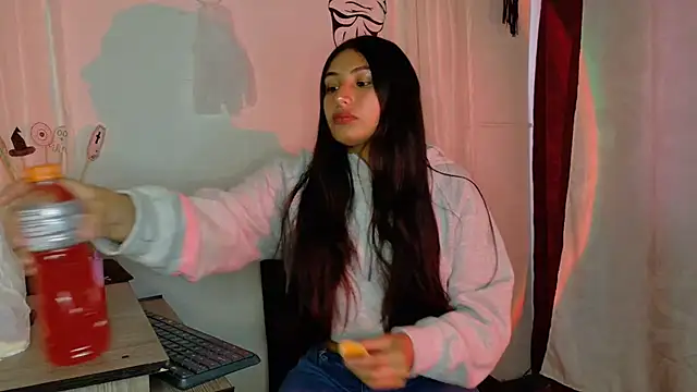 Linda andrew online show from October 2025 02:37:01 PM