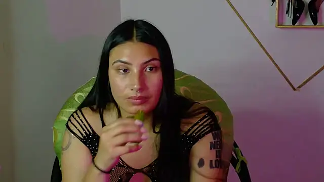 Linda andrew online show from February 2026 06:45:01 PM