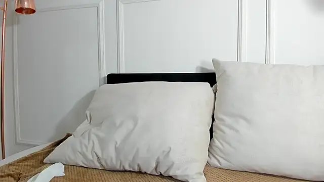 im Lorena online show from November 2025 08:08:02 PM