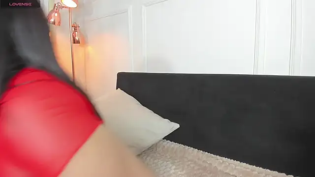 im Lorena online show from November 2025 08:00:01 PM