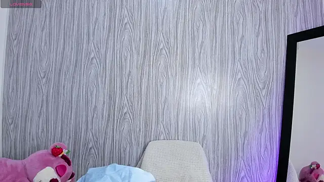 Snapshot of Sofii_03 chatting on September 2025 11:16:01 PM Sofii 03 online show from September 2025 11:16:01 PM