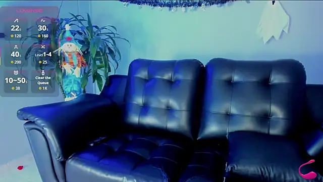 Snapshot of Thomas_moon chatting on October 2025 07:24:02 PM Thomas moon online show from October 2025 07:24:02 PM