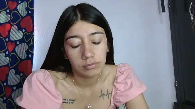 Madow Lu online show from November 2025 03:01:01 PM