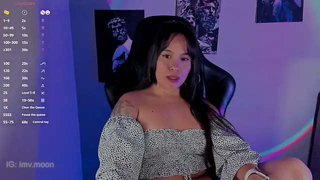 Snapshot of Vanne_Moon chatting on October 2025 02:26:01 AM Vanne Moon online show from October 2025 02:26:01 AM