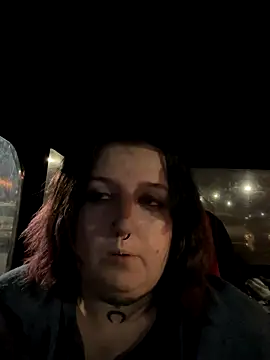 vanessraine online show from September 2025 04:12:01 AM