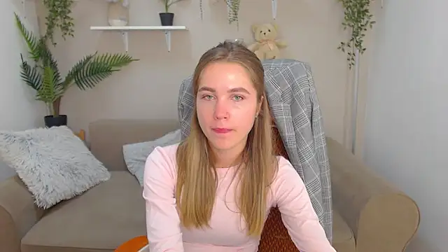 Snapshot of Spicy_Lexi chatting on September 2025 12:18:01 PM Spicy Lexi online show from September 2025 12:18:01 PM