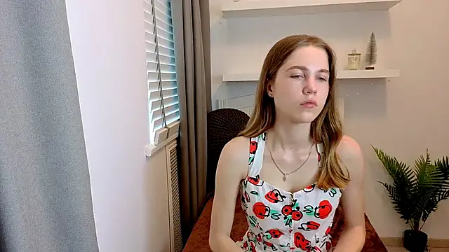 Snapshot of Spicy_Lexi chatting on June 2026 06:34:02 AM Spicy Lexi online show from June 2026 06:34:02 AM
