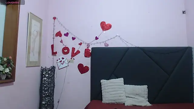 pamela echeverria online show from April 2026 11:24:02 AM