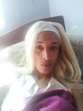 catrina love online show from September 2025 09:58:01 PM