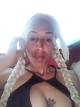 catrina love online show from September 2025 10:23:02 PM