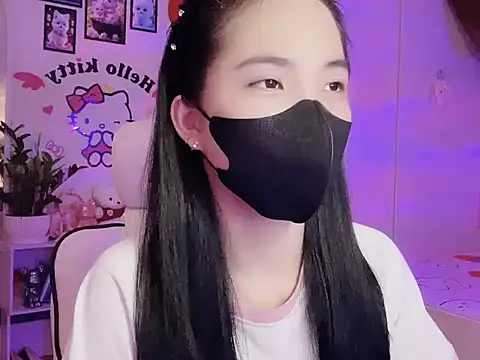 keelinnn19 online show from October 2025 05:54:02 PM