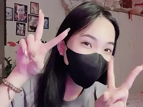 keelinnn19 online show from October 2025 07:05:01 PM