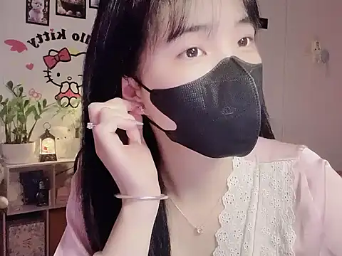 keelinnn19 online show from December 2025 06:48:02 PM