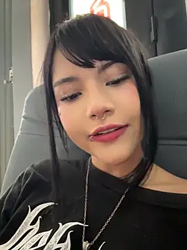 TatiLee online show from April 2026 06:23:02 PM