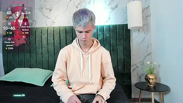 nicktorn online show from October 2025 01:11:01 PM