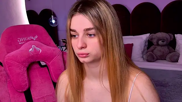 SweetyLicky online show from January 2026 04:09:01 PM