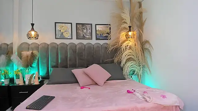 Snapshot of Viollet_xoxo chatting on October 2025 08:28:01 PM Viollet xoxo online show from October 2025 08:28:01 PM