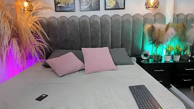 Snapshot of Viollet_xoxo chatting on October 2025 08:31:02 PM Viollet xoxo online show from October 2025 08:31:02 PM