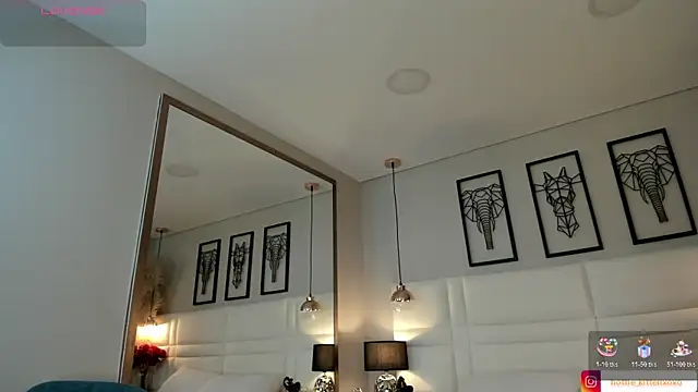 Snapshot of Viollet_xoxo chatting on November 2025 07:34:01 PM Viollet xoxo online show from November 2025 07:34:01 PM