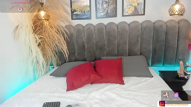 Snapshot of Viollet_xoxo chatting on November 2025 12:28:02 PM Viollet xoxo online show from November 2025 12:28:02 PM