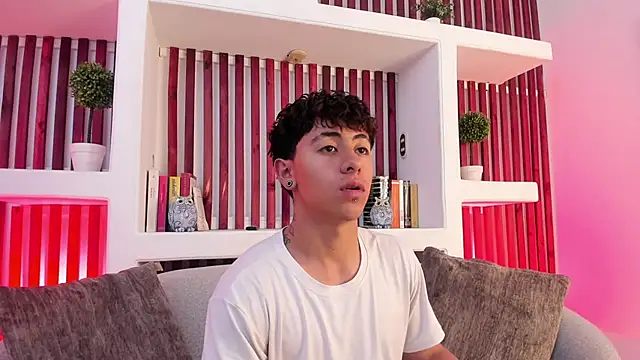 Snapshot of Troy_dalton chatting on September 2025 08:45:01 PM Troy dalton online show from September 2025 08:45:01 PM