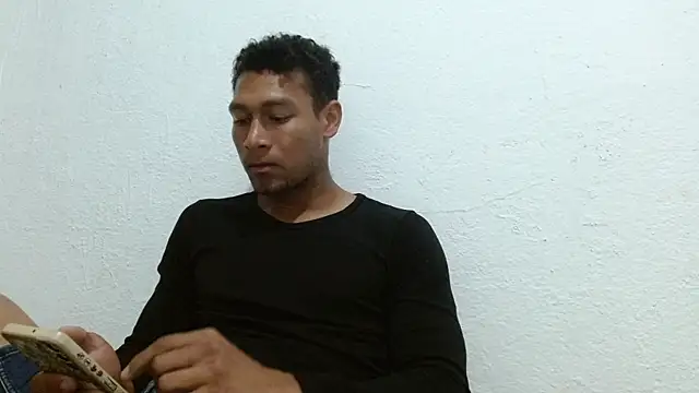 RyanLeon01 online show from July 2026 10:48:01 PM