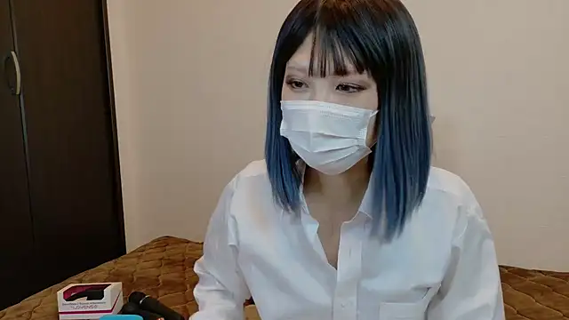 sarina at online show from December 2025 09:28:02 AM