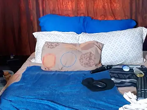 BOUNCINGASSX online show from March 2026 12:31:02 PM