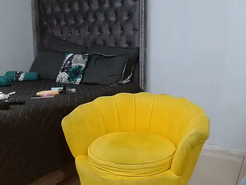 CouplesX96xx online show from November 2025 10:25:02 PM