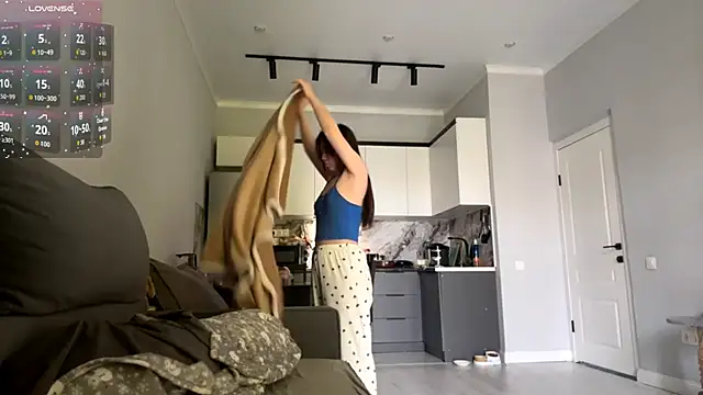 Wow Akemi online show from September 2025 09:53:02 AM