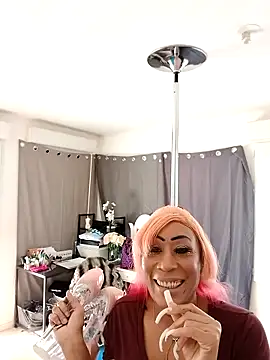 iamlalamilano online show from March 2026 01:16:02 PM