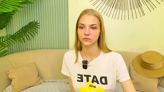 4example Chloe online show from June 2026 05:28:02 AM