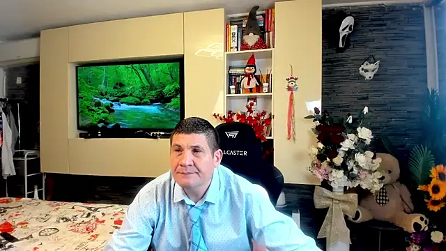 Snapshot of SpartacusDaddy48 chatting on April 2026 03:39:01 PM SpartacusDaddy48 online show from April 2026 03:39:01 PM